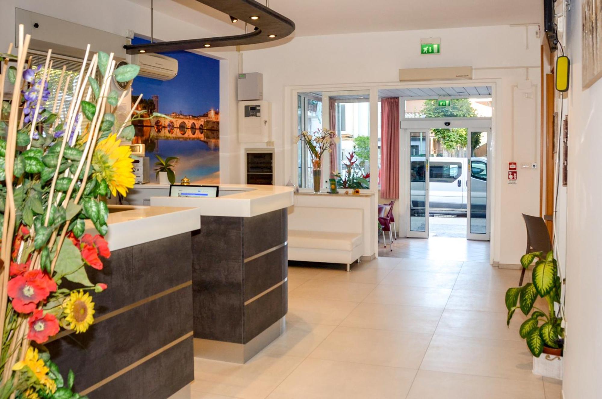Hotel Arena Rimini Exterior photo